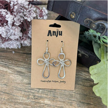 Load image into Gallery viewer, Anju Cross Earrings (Silver)
